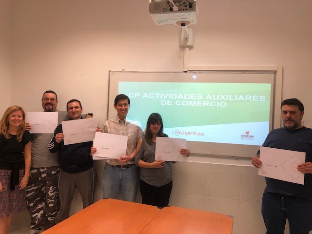 entrega diplomas Auxiliar Comercio CP