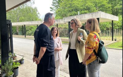 Ahaldun Nagusiak Eragintzako Zentro Okupazionalak bisitatu ditu