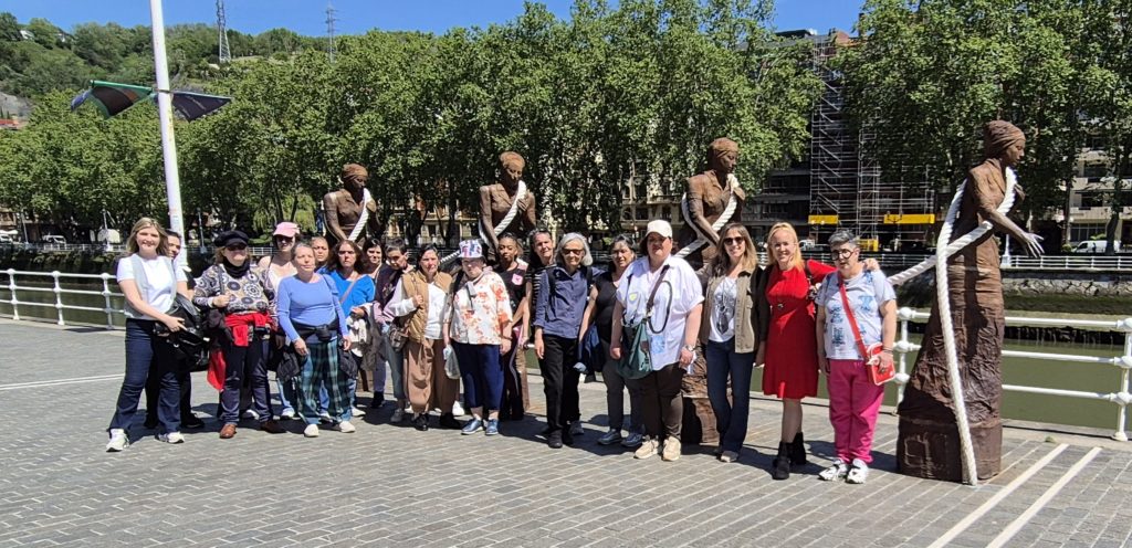 Las mujeres de SARETU visitan Las sirgueras